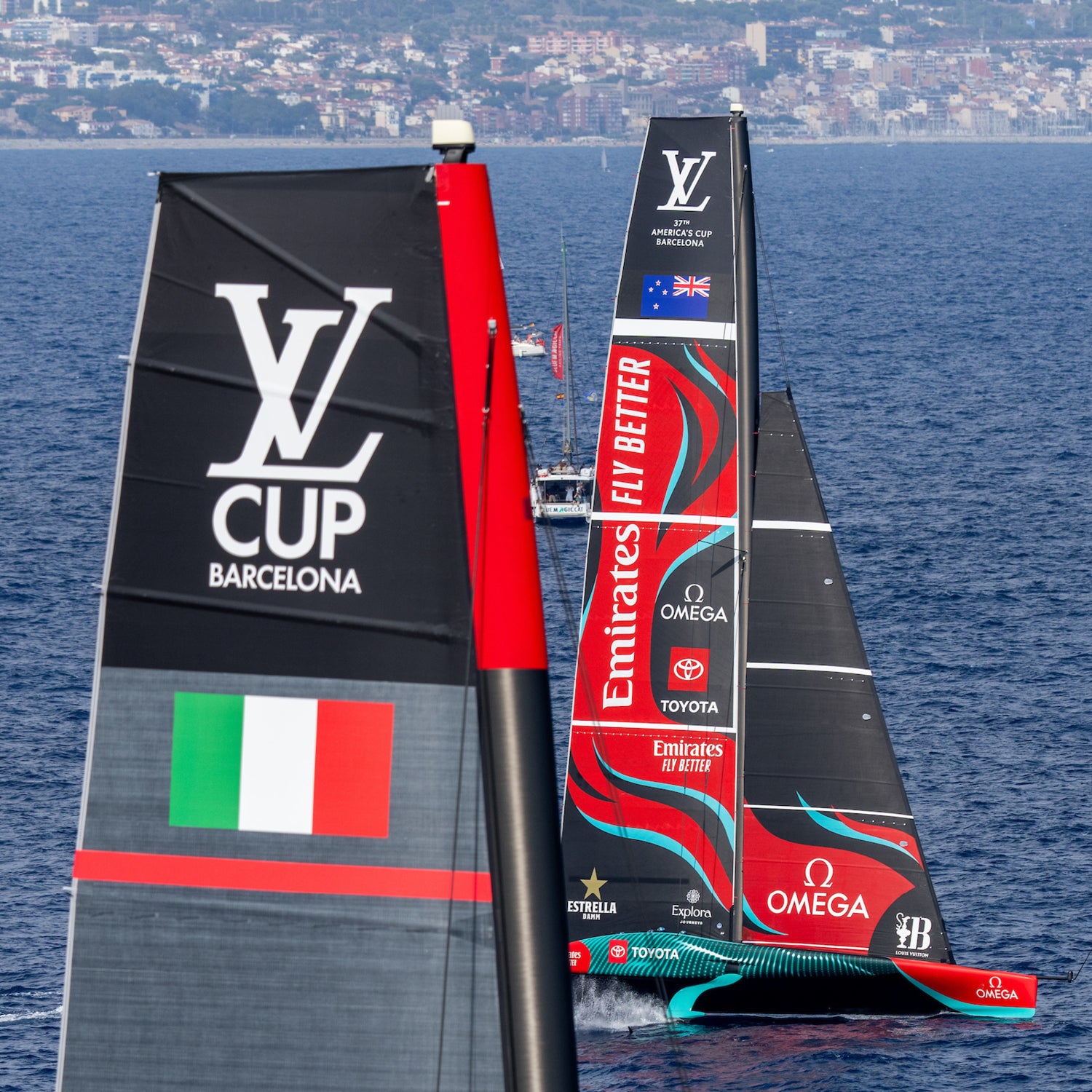 帽子 THE ROHE PROJECT AMERICAN CUP SAILING American Magic capsize and damage: What went wrong? - Yachting World